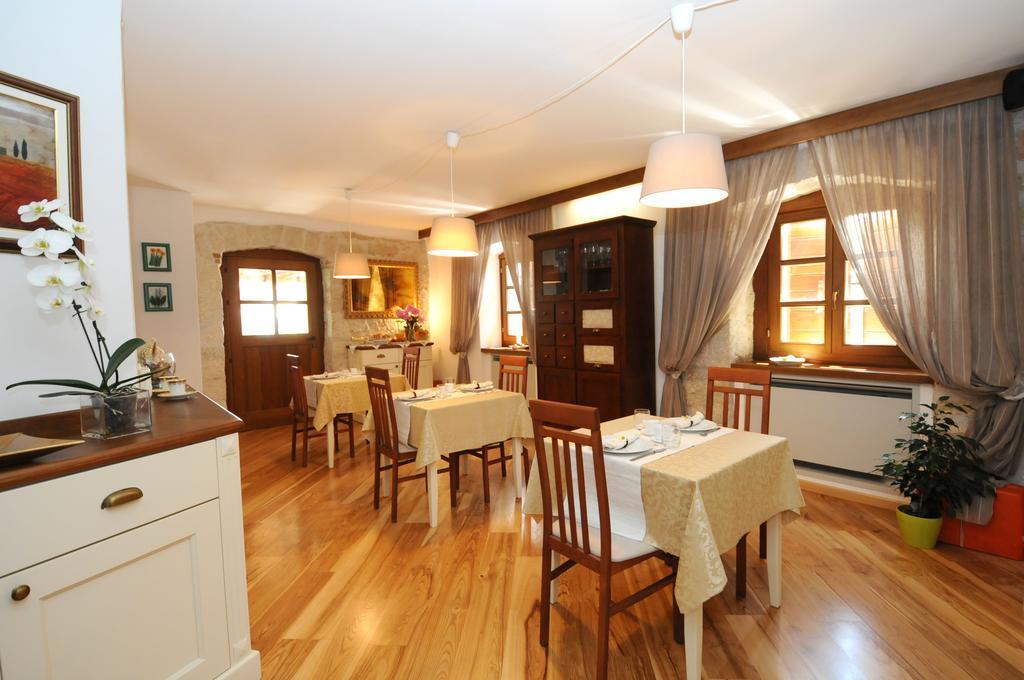 Bed & Breakfast Korta Gira Buici  Экстерьер фото